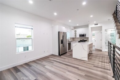 2152 West Blvd, Los Angeles, CA 90016 - photo 4