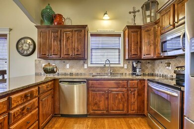 16743 Ruby Way, Basehor, KS 66007 - photo 6