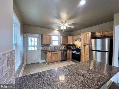 40 Lincoln Ave, Collingswood, NJ 08108 - photo 4