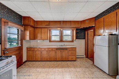 942 Lincoln St unit First Floor, Scranton, PA 18519 - photo 6