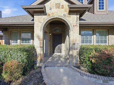 2313 Frosted Willow Ln, Fort Worth, TX 76177 - photo 4