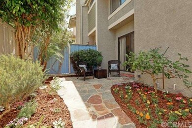 1908 Carnegie Ln unit 2, Redondo Beach, CA 90278 - photo 5