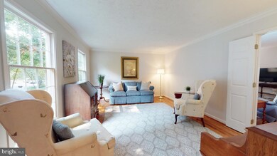 12028 Lake Newport Rd, Reston, VA 20194 - photo 5