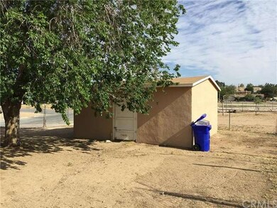 14332 Avalon Rd, Victorville, CA 92395 - photo 7