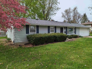 105 S Dewey St, Auburn, IN 46706 - photo 3