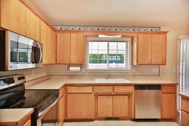 100 Cluster Dr, Rogue River, OR 97537 - photo 7