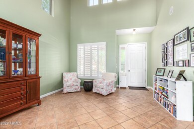Wow! Entrance wtih Soaring Ceilings!