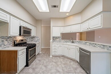 16018 Brittany Knoll Dr, Houston, TX 77095 - photo 4