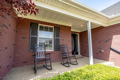 257 Halcomb Ct, Mount Washington, KY 40047 - photo 4