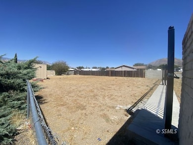 9133 Iroquois Way, Weldon, CA 93283 - photo 5
