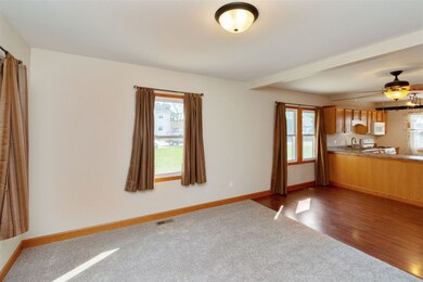 1222 Ellis Blvd NW, Cedar Rapids, IA 52405 - photo 5