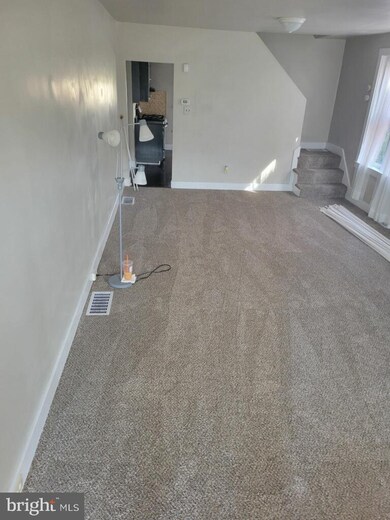 1627 Locust St, Reading, PA 19604 - photo 4