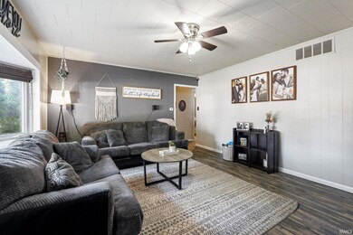 2300 E Sharon Dr, Muncie, IN 47302 - photo 2