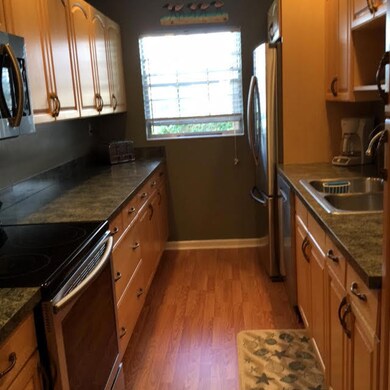 Canalview Kitchen3