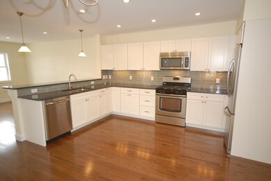 125 Water St unit 1, Newburyport, MA 01950 - photo 2