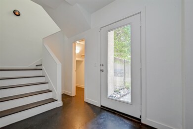 5342 Darling St unit B, Houston, TX 77007 - photo 6