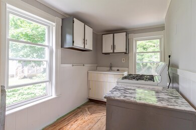11 Locust St, Nashua, NH 03064 - photo 5