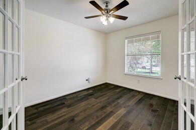 8947 Spurflower Path Ln, Houston, TX 77075 - photo 4