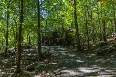 802 Whipple Tree Ct E, Lords Valley, PA 18428 - photo 3