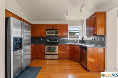 807 Barber Dr, Copperas Cove, TX 76522 - photo 4