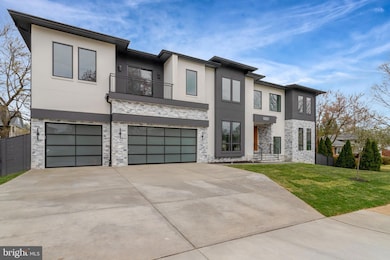 6820 Broyhill St, McLean, VA 22101 - photo 4