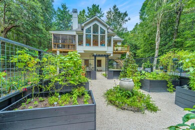 5654MiddleCreekRd03