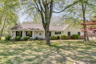 2061 Victoria-snapsold-screen-191577-1