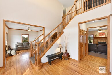 Soaring 2 story grand foyer~