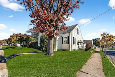 80 Barricklo St, Trenton, NJ 08610 - photo 2