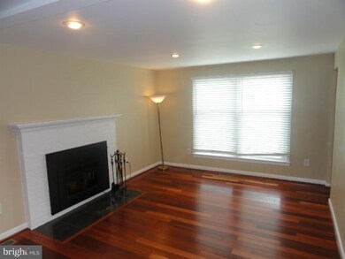 12614 Pinecrest Rd, Herndon, VA 20171 - photo 7