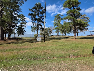 349 Beechwood Dr, Trinity, TX 75862 - photo 2