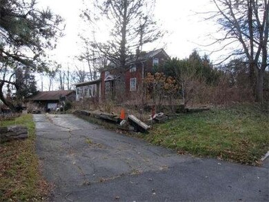 108 Grove St, Northampton, MA 01060 - photo 2