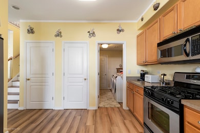 20524 Mcgilvray Dr, Crest Hill, IL 60403 - photo 6