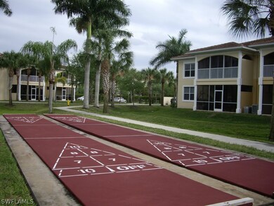 12501 Mcgregor Blvd unit 11, Fort Myers, FL 33919 - photo 4