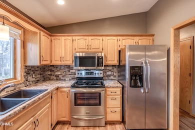 2707 Essex Loop, Bismarck, ND 58504 - photo 3