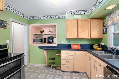 983 Lincoln Lake Ave SE, Lowell, MI 49331 - photo 6