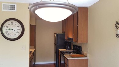 KITCHEN WITH GRANITE