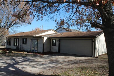 803 Ripley St, Ennis, TX 75119 - photo 3