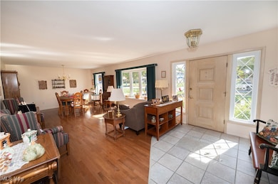 4927 Delevan Dr, Cleveland, OH 44124 - photo 4