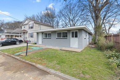 1717 Carson Ave-3