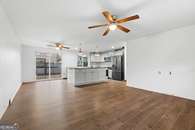 425 Worthington Hills Ct, Roswell, GA 30076 - photo 2