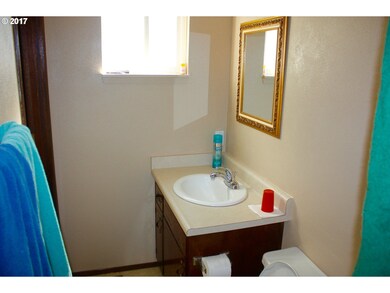 Bathroom, Attached
