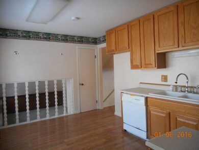 880 Camelot Dr, Crystal Lake, IL 60014 - photo 6