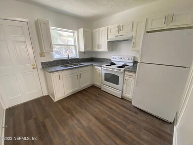 2977 Collier Ave unit 2, Jacksonville, FL 32205 - photo 5