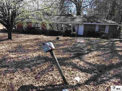 201 Forrest Ave, Bastrop, LA 71220 - photo 2