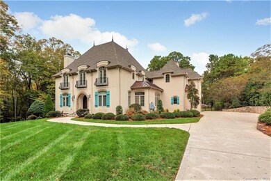 Enter your private French Country Estate via the s