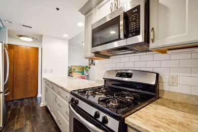 30-web-or-mls-155-w-main-st-404