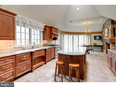 166 Hunt Valley Cir, Berwyn, PA 19312 - photo 6