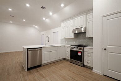 27011 Aurora Garden Ln, Katy, TX 77493 - photo 4