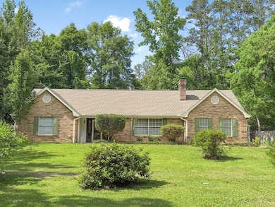 1062 Howell Dr, McComb, MS 39648 - photo 3
